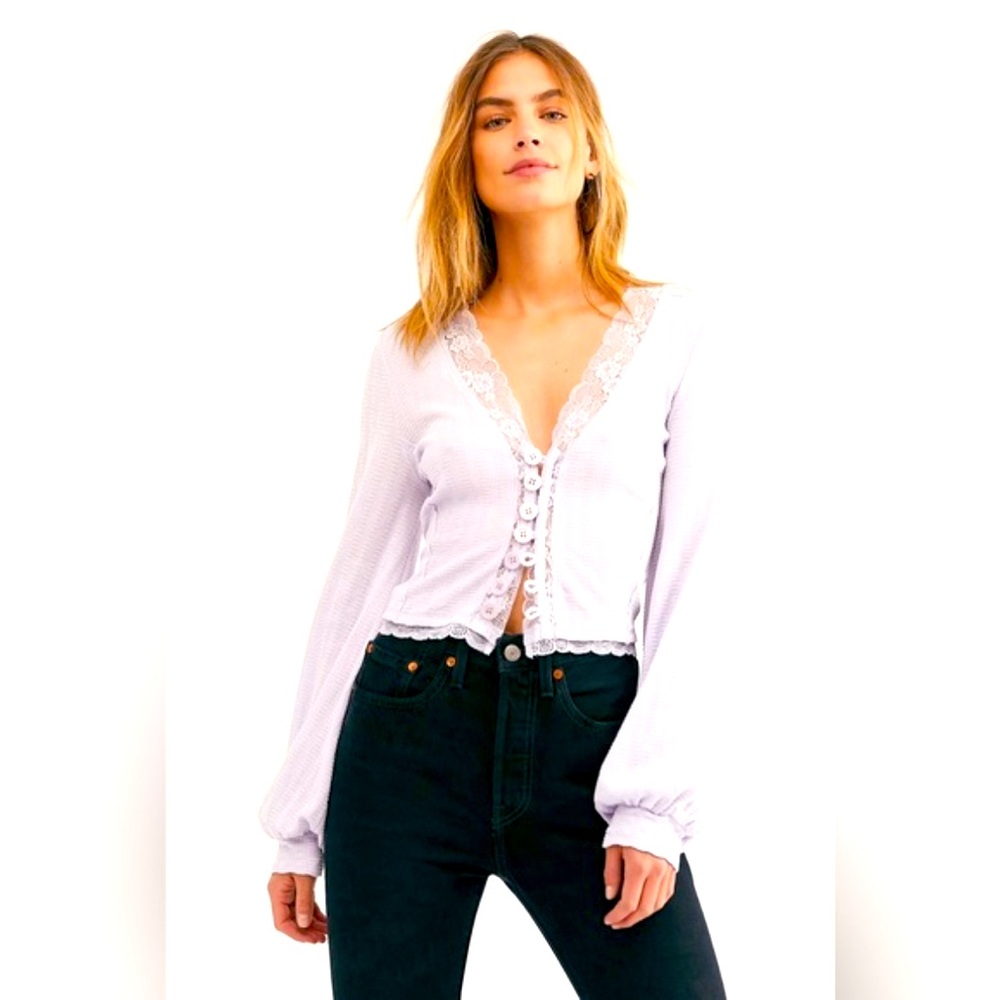 Free people lavender cropped top with Lace Trimmed.